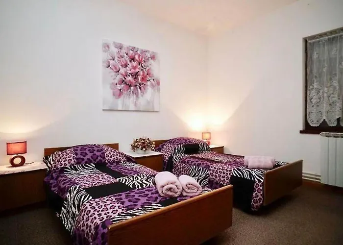 Three Bedroom With Terrace * Seget Vranjica