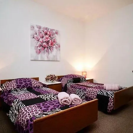 Three Bedroom With Terrace * Seget Vranjica